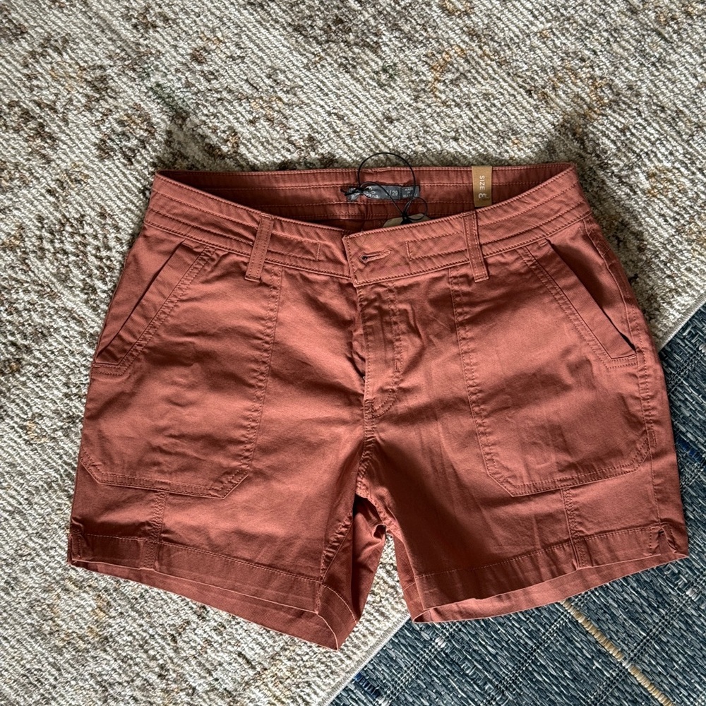 Women's Terra Technical Shorts Size 8 by Prana